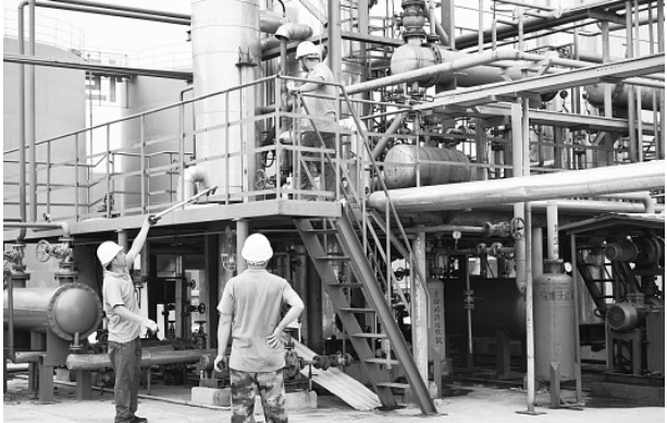 (D}(IV)SEQHAEQRSFB$XLP7.png 廢油加氫裂解過濾設備